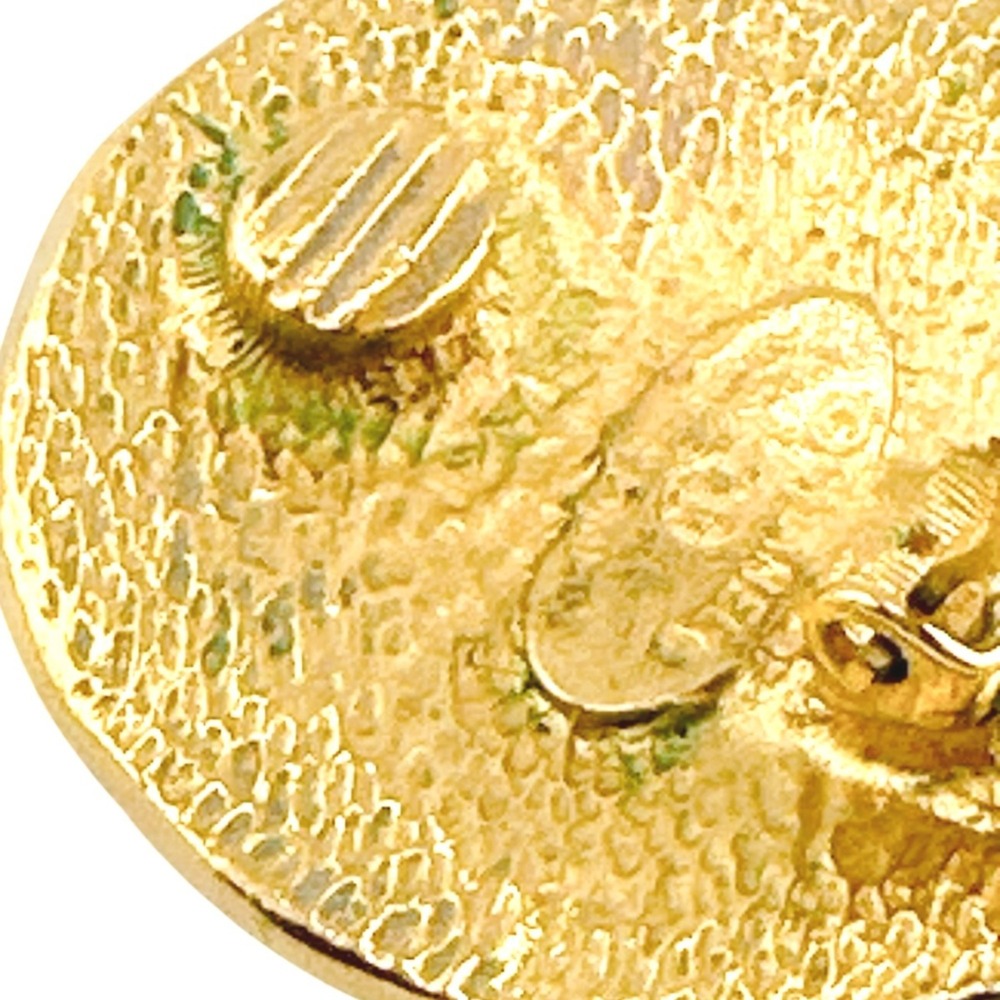 CHANEL Authentic Vintage Gold Earrings - Picture 9 of 11